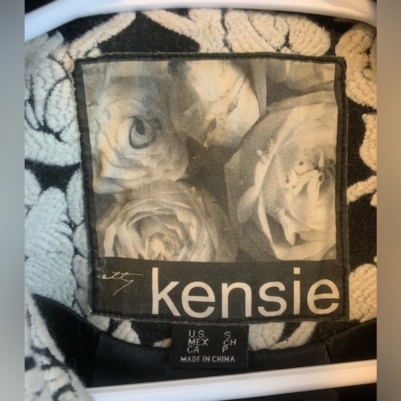 Vintage Kensie designer crop classic floral print button coat black and white - Picture 9 of 15